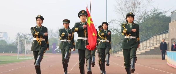 文章附图