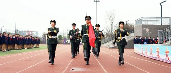文章附图